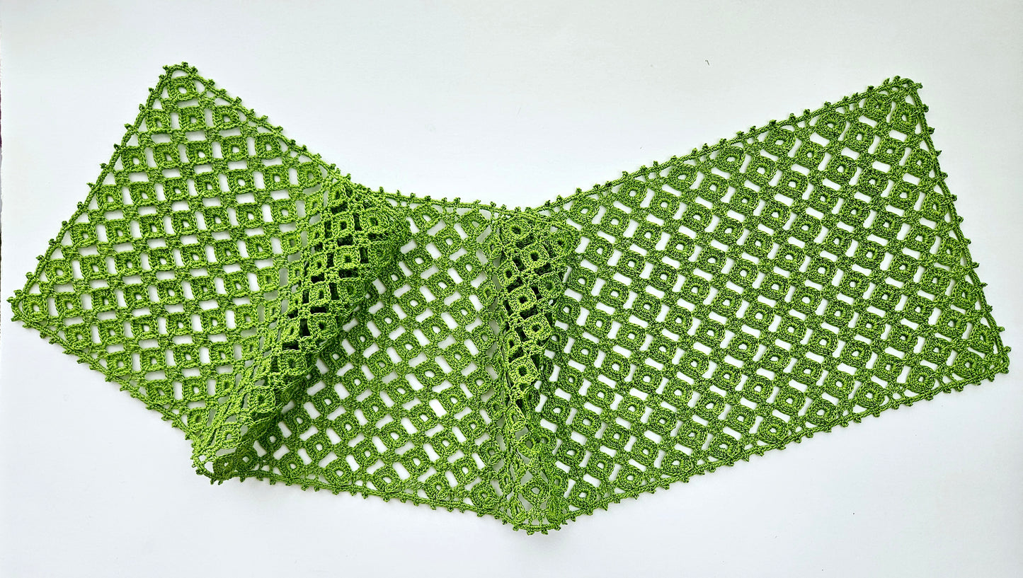Roundabout Table Runner PDF Crochet Pattern