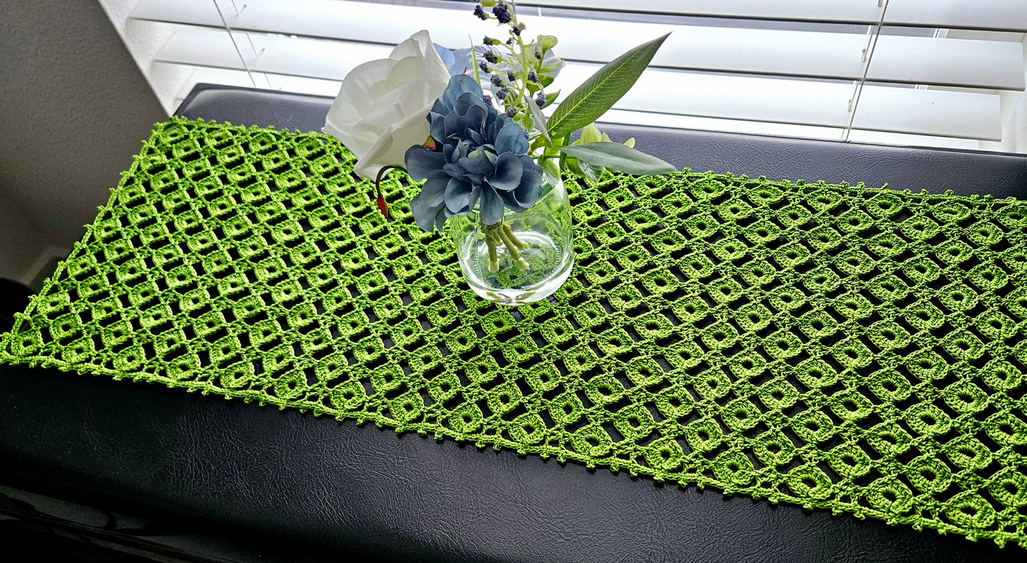 Roundabout Table Runner PDF Crochet Pattern