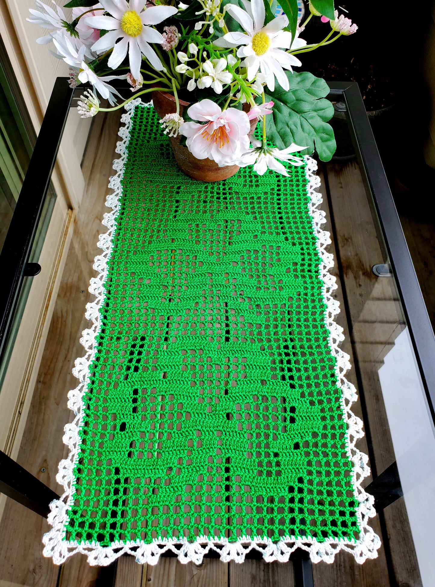 Shamrock Table Runner PDF Crochet Pattern