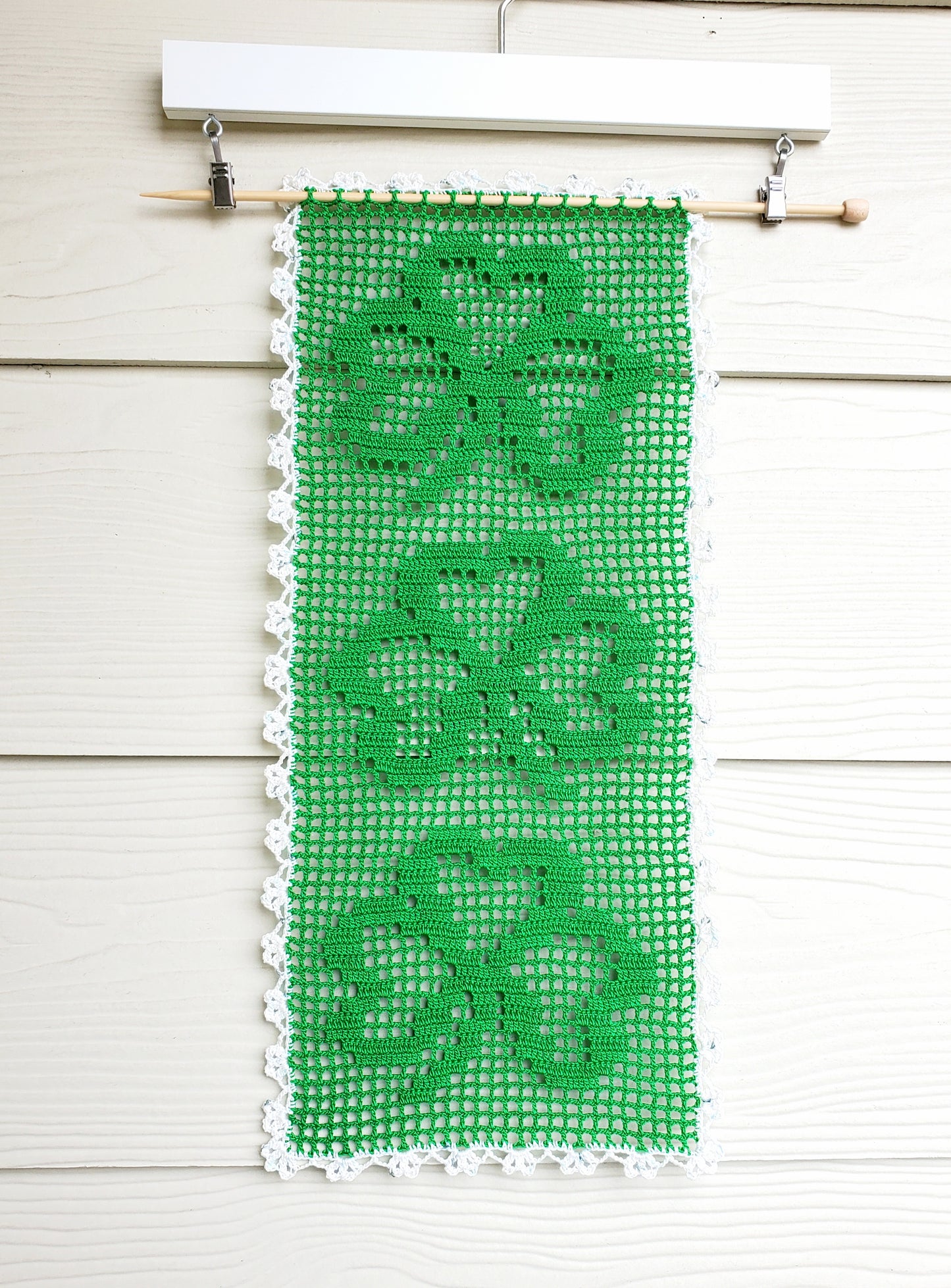 Shamrock Table Runner PDF Crochet Pattern