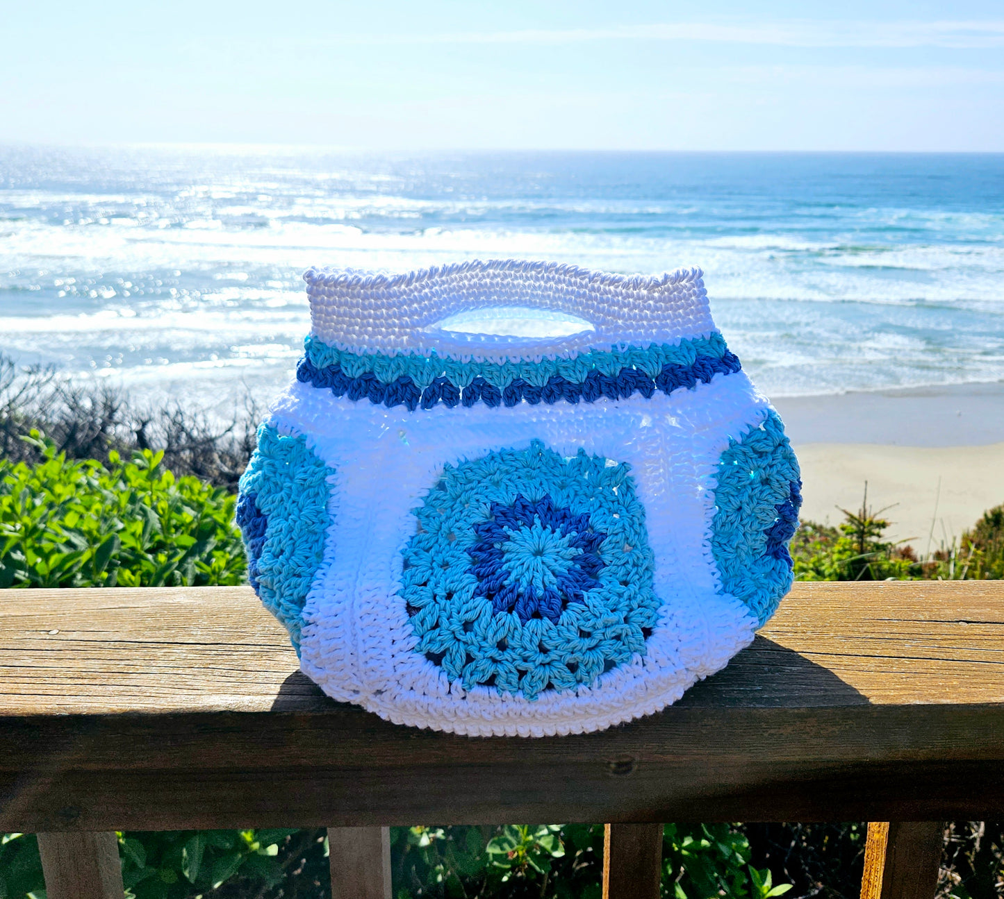 Tote By the Ocean PDF Crochet Pattern