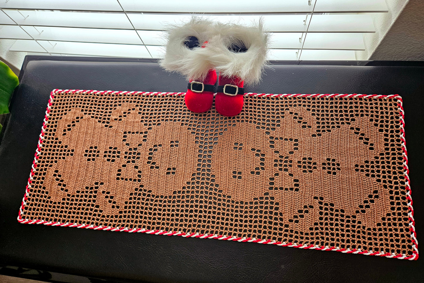 Gingerbread Man Table Runner PDF Crochet Pattern