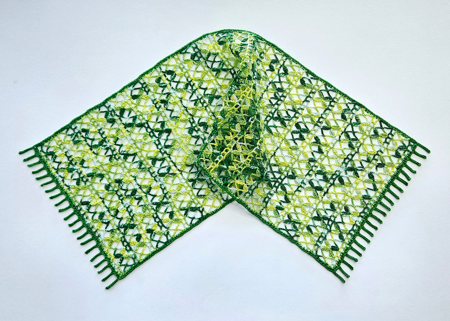 Clover Table Runner PDF Crochet Pattern