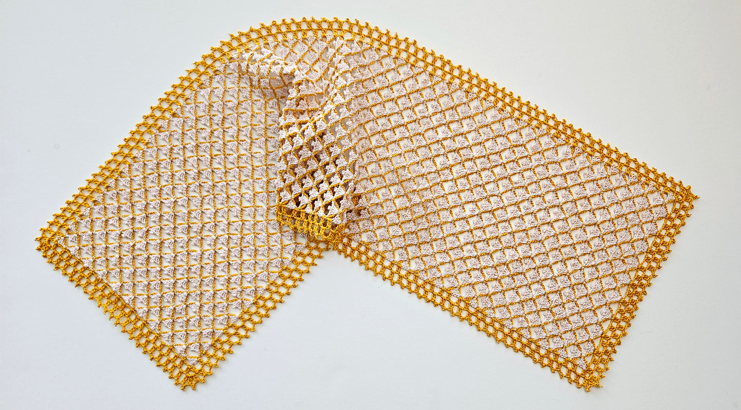 Rose Gold Table Runner PDF Crochet Pattern