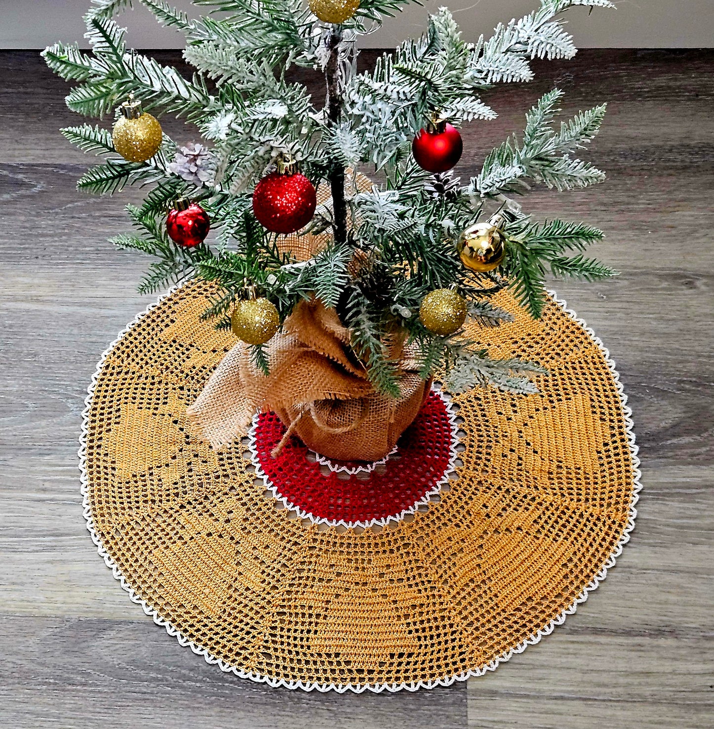 Jingle Bells Tree Skirt PDF Crochet Pattern