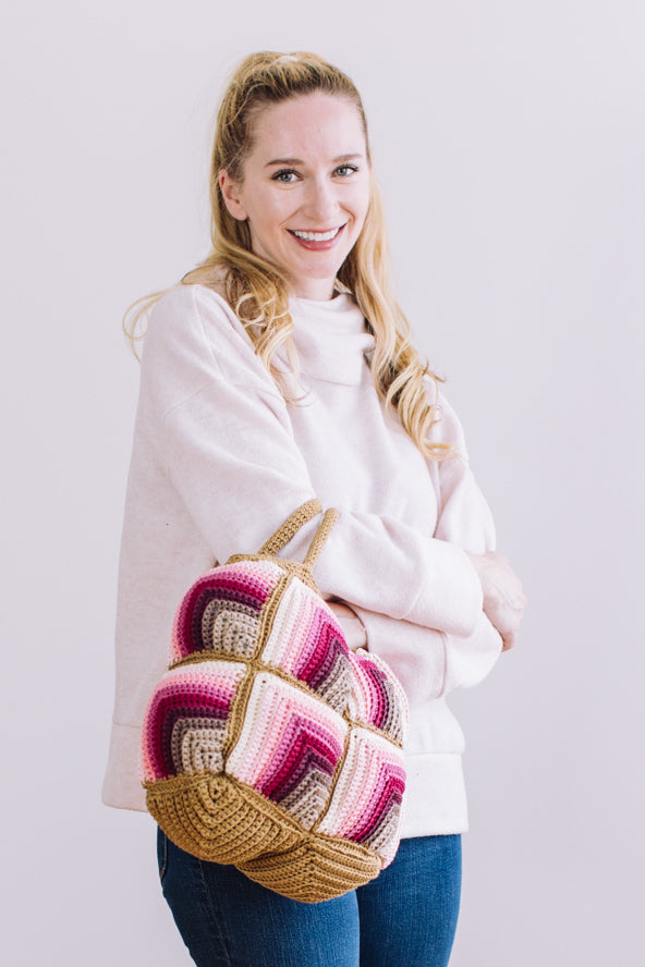 Blush Blizzard Puffer Purse PDF Crochet Pattern