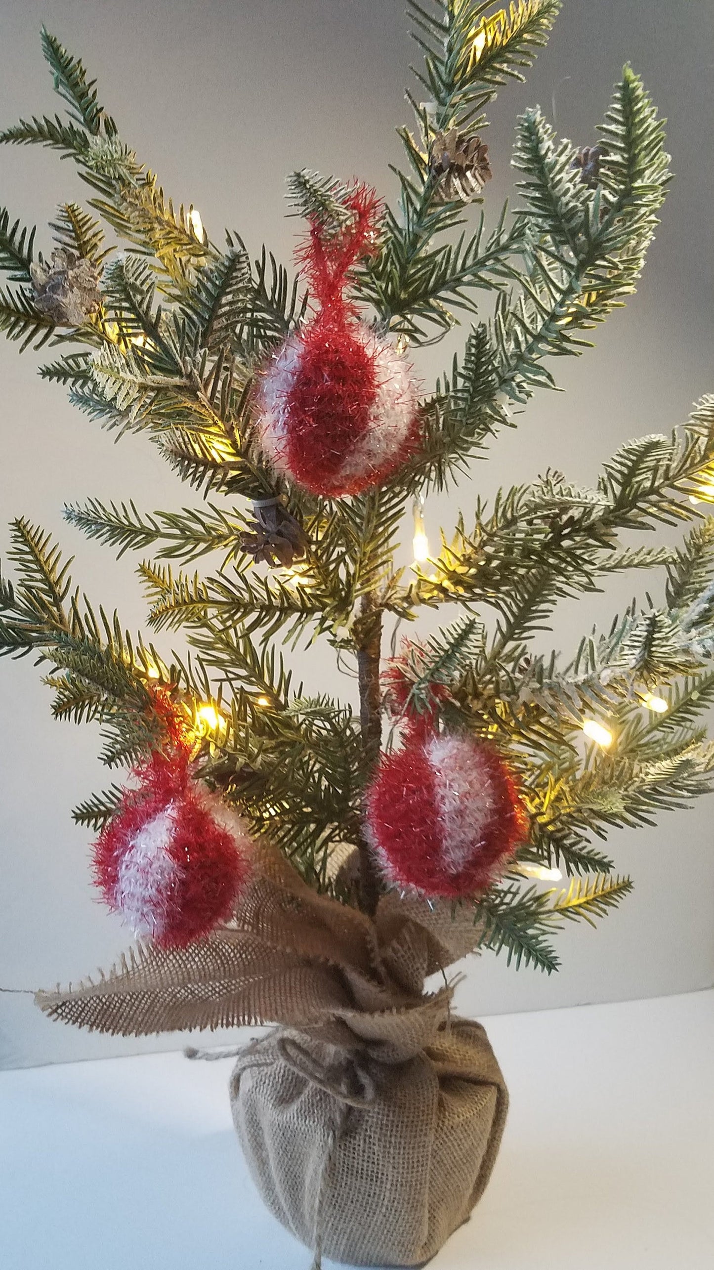 Christmas Tree Beach Ball PDF Crochet Pattern